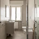 Guesthost - Lido Roomy For 7! *